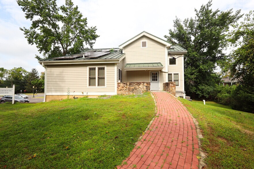 More Photos Of 3 Mapleton Rd, Princeton Office For Sale