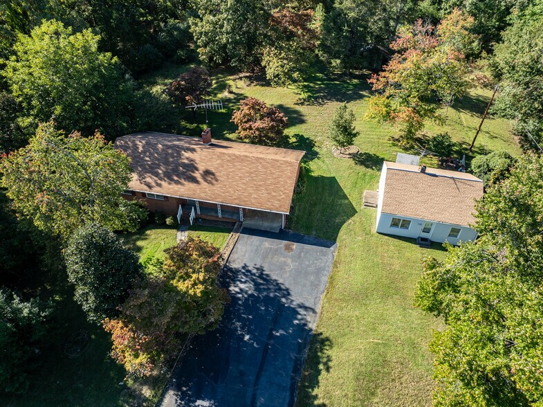 More Photos Of 1704 Old Brook Rd, Charlottesville Specialty For Sale
