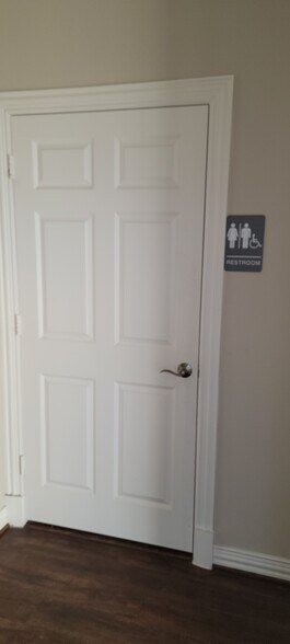 More Photos Of 8668 John Hickman Pky, Frisco Medical For Lease