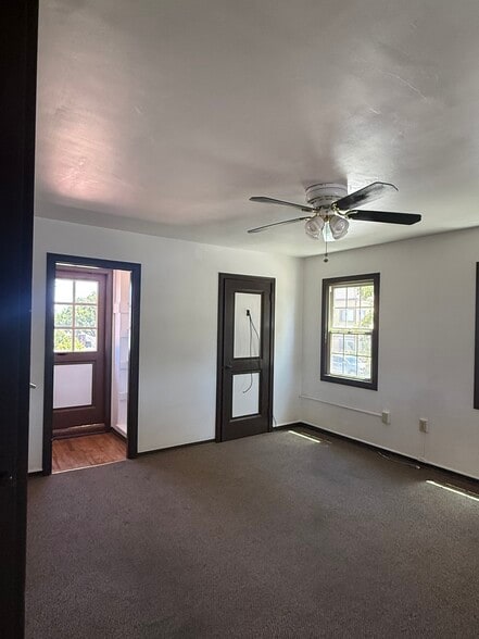 More Photos Of 140 Central Ave, Salinas Office For Sale