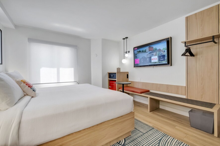 More Photos Of 1695 Capital Cir NW, Tallahassee Hotel For Sale