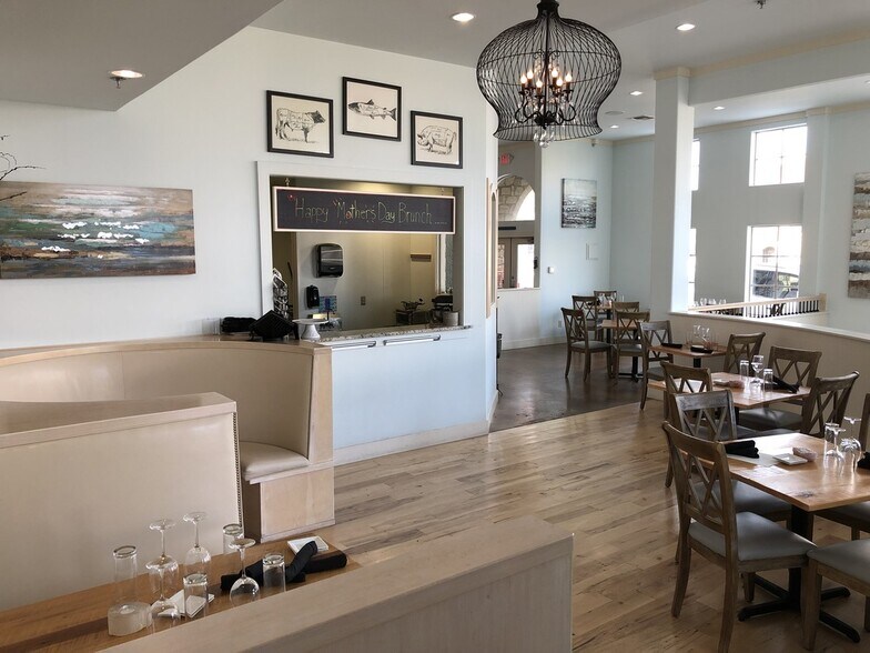 More Photos Of 6675 Mediterranean Dr, McKinney Restaurant For Sale