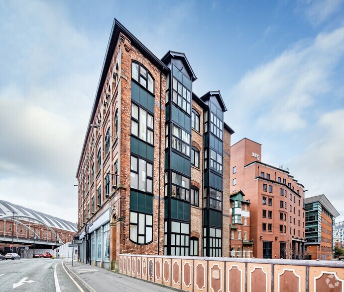 More Photos Of 19 Albion St, Manchester Office For Lease