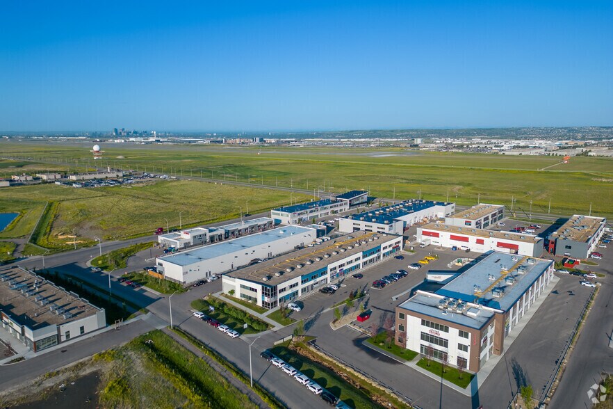 More Photos Of 10985 38th St NE, Calgary Warehouse For Sale