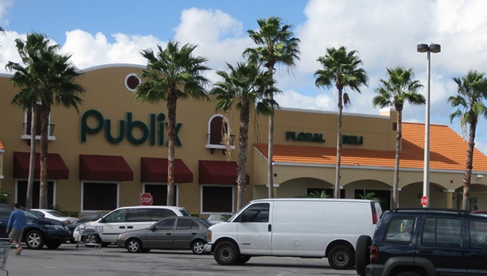 More Photos Of 15700-15732 SW 72nd St, Miami Storefront For Lease