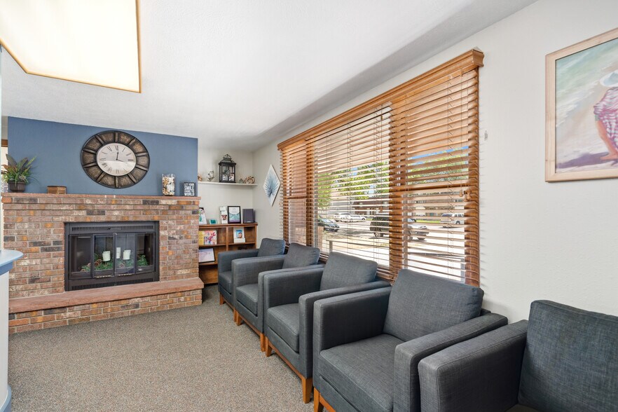 More Photos Of 430 Bimson Ave, Berthoud Medical For Sale