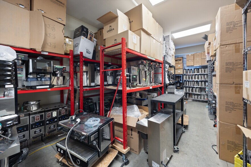 More Photos Of 618 E Kent Ave S, Vancouver Light Distribution For Sale