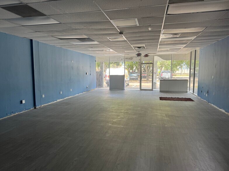 More Photos Of 4040 SW 69th Ave, Miramar Freestanding For Sale