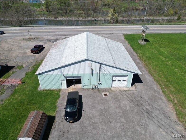 More Photos Of 262 Route 5S St, Mohawk Flex For Sale