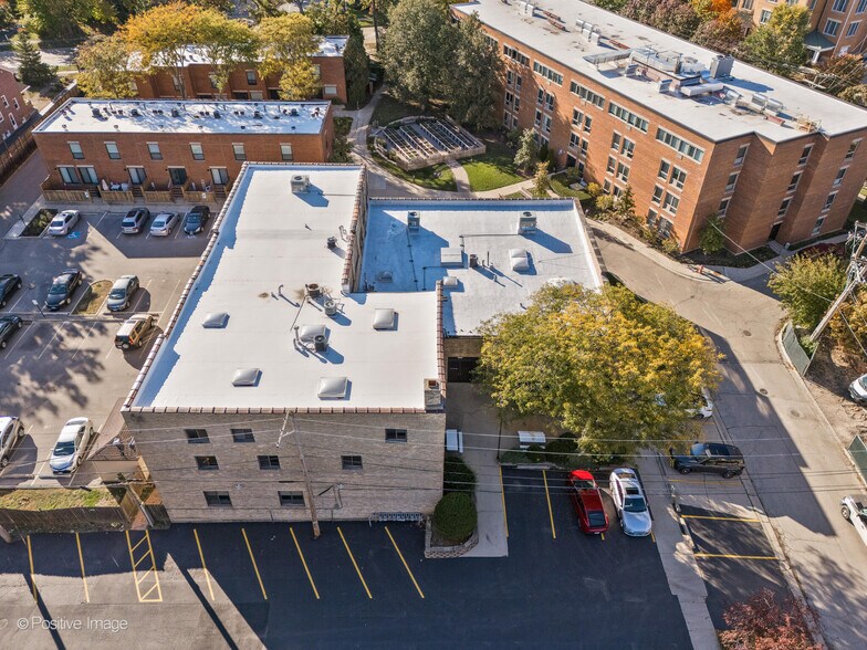 More Photos Of 660 LaSalle Pl, Highland Park Loft Creative Space For Sale