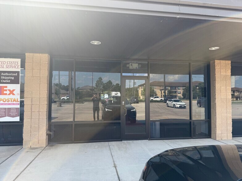 More Photos Of 24525 Gosling Rd, Spring General Retail For Lease