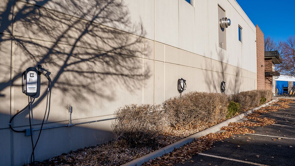 More Photos Of 1797 Boxelder St, Louisville Manufacturing For Lease