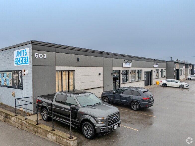 More Photos Of 610-616 Rennie St, Hamilton Warehouse For Lease