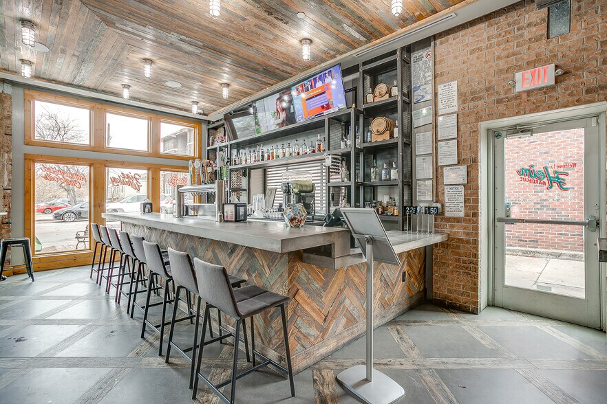 More Photos Of 1109-1119 W Magnolia Ave, Fort Worth Storefront Retail Office For Lease