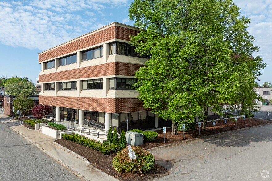 More Photos Of 20 Pickering St, Needham Office For Lease