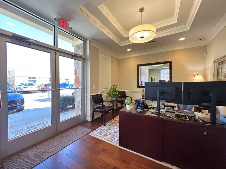 More Photos Of 20008 Champion Forest Dr, Spring Office For Sale
