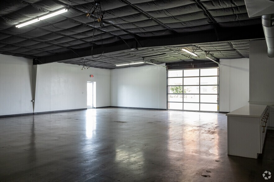 More Photos Of 3420 Rusk St, Houston Loft Creative Space For Lease