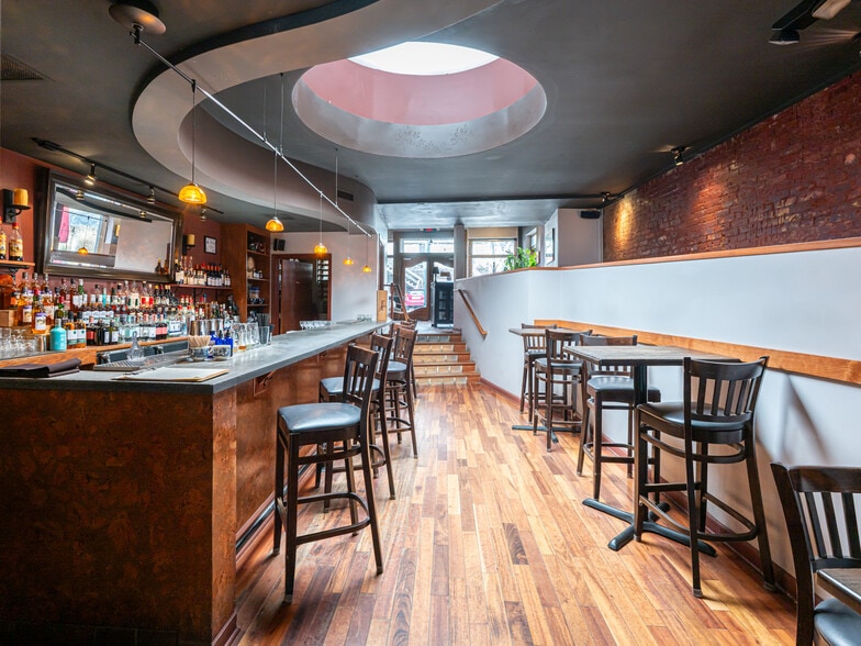 More Photos Of 24-28 Wall St, Asheville Storefront Retail Office For Lease