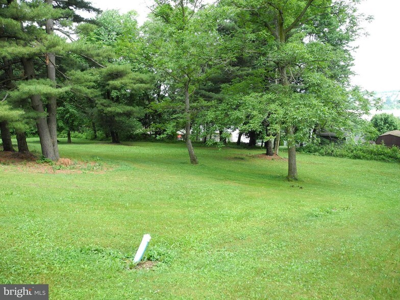 More Photos Of 6000 Chambers Hill Rd, Harrisburg Apartments For Sale