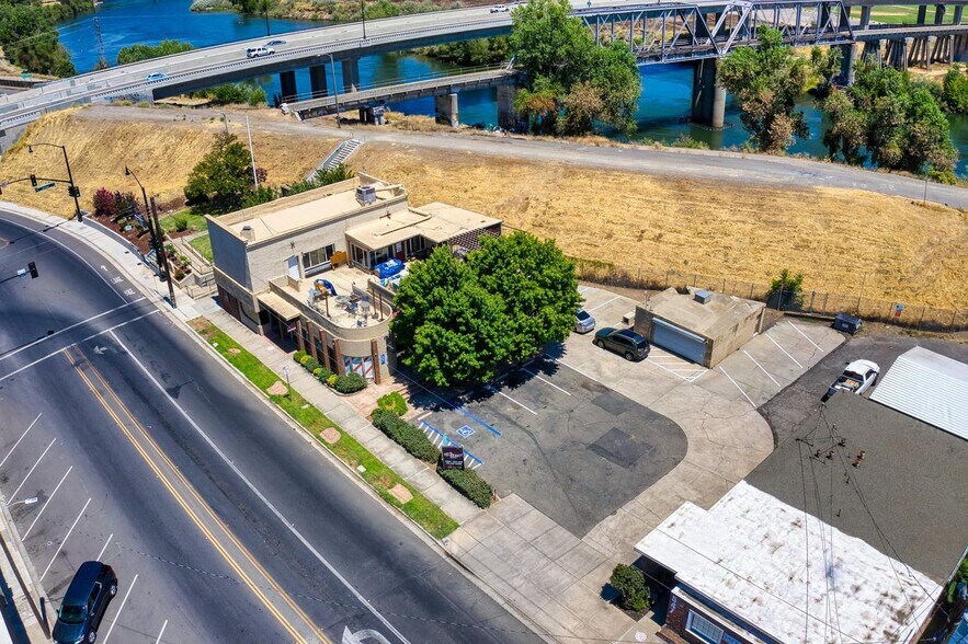 More Photos Of 563 2nd St, Yuba City Office For Sale