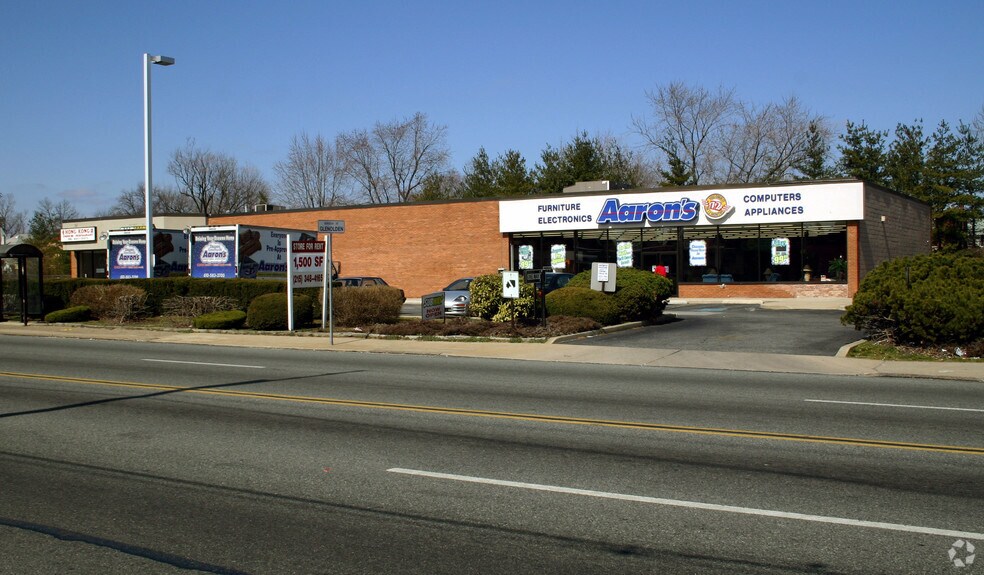 More Photos Of 326 N Chester Pike, Glenolden Storefront For Sale
