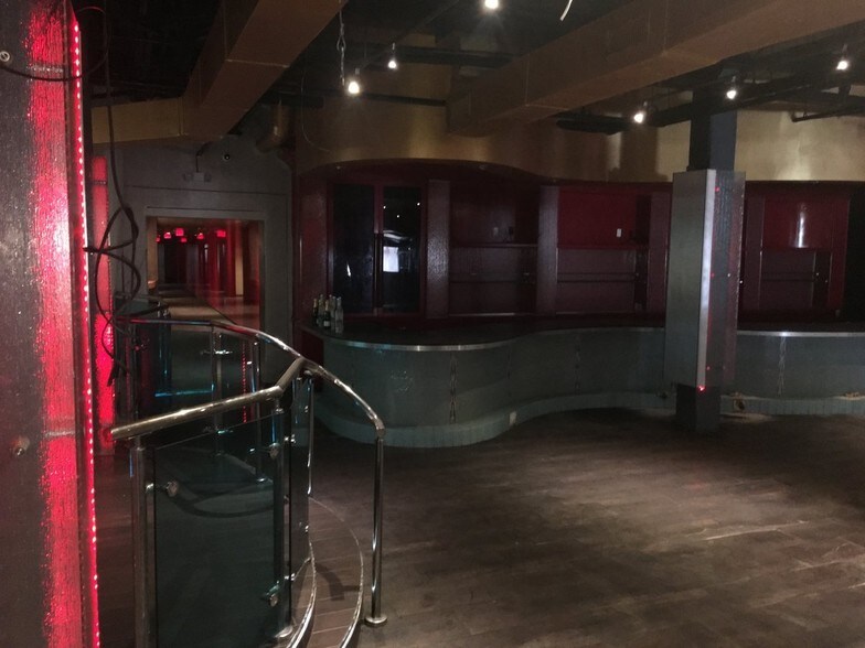 More Photos Of 801 Frenchmen St, New Orleans Restaurant For Lease