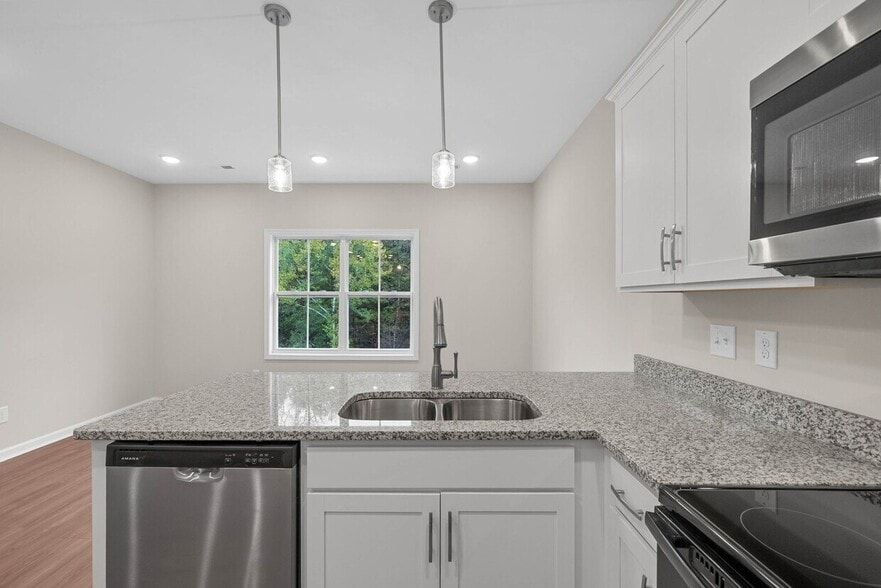 More Photos Of 329 Cedar Ct, Clarksville Apartments For Sale