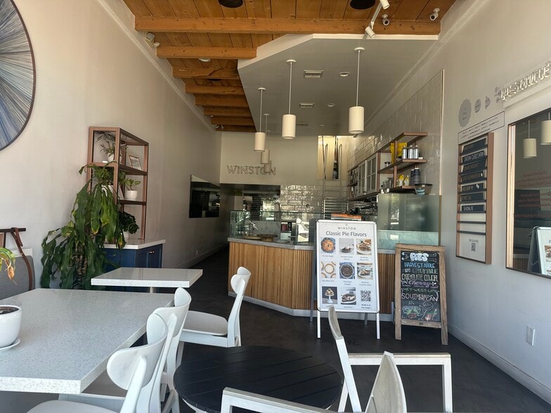 More Photos Of 8366-8368 W 3rd St, Los Angeles Storefront For Lease