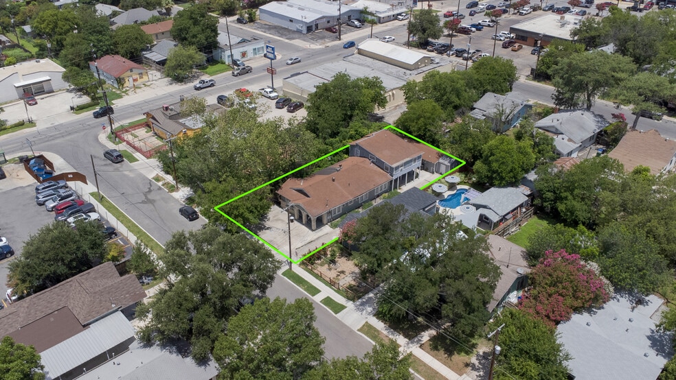 More Photos Of 827 W Rosewood Ave, San Antonio Apartments For Sale