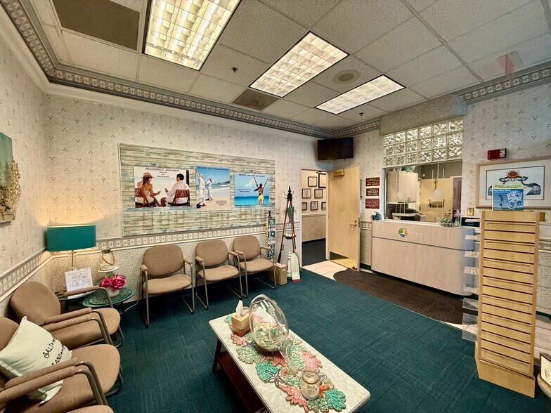 More Photos Of 1725 Western Ave, Findlay Medical For Sale