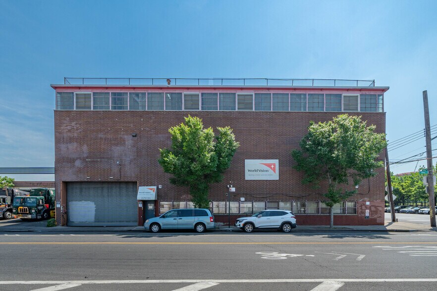 More Photos Of 310 Tiffany St, Bronx Warehouse For Sale
