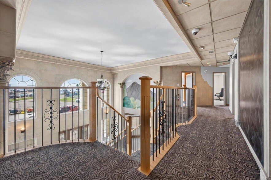 More Photos Of 12803 54th St NW, Edmonton Office For Sale