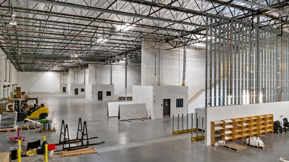 More Photos Of 2989 Lenwood Rd, Barstow Warehouse For Lease