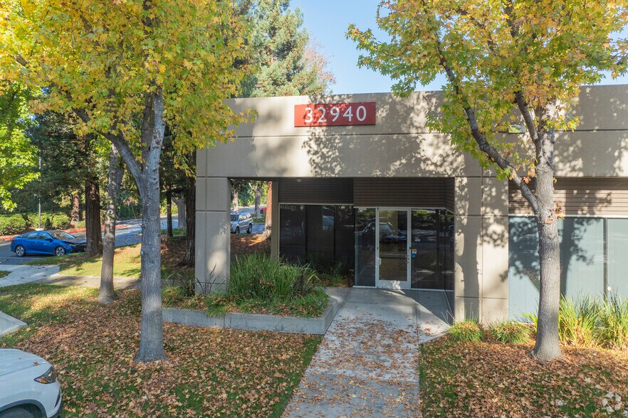 More Photos Of 32940 Alvarado Niles Rd, Union City Office For Lease