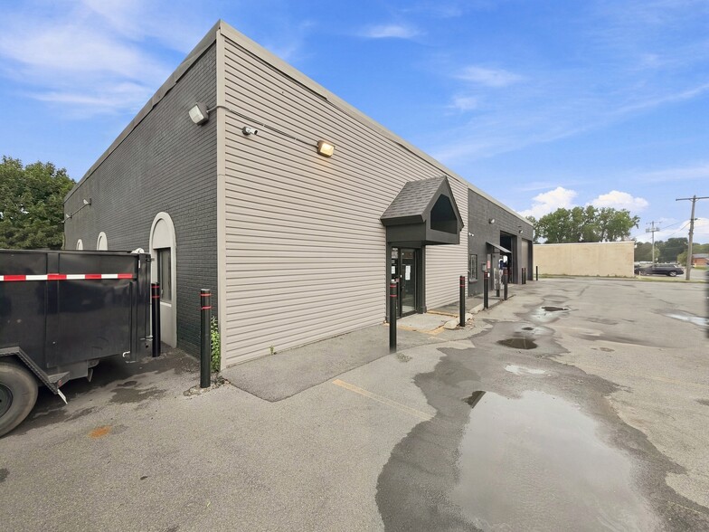 More Photos Of 209 Factory Ave, Syracuse Flex For Lease