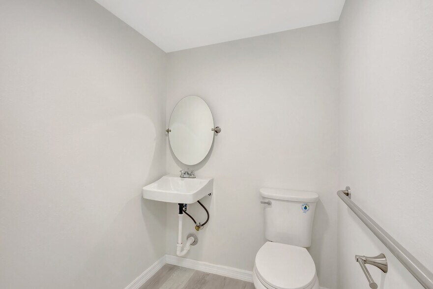 More Photos Of 7991-8031 S Us-1 Hwy, Port Saint Lucie Storefront Retail Office For Sale