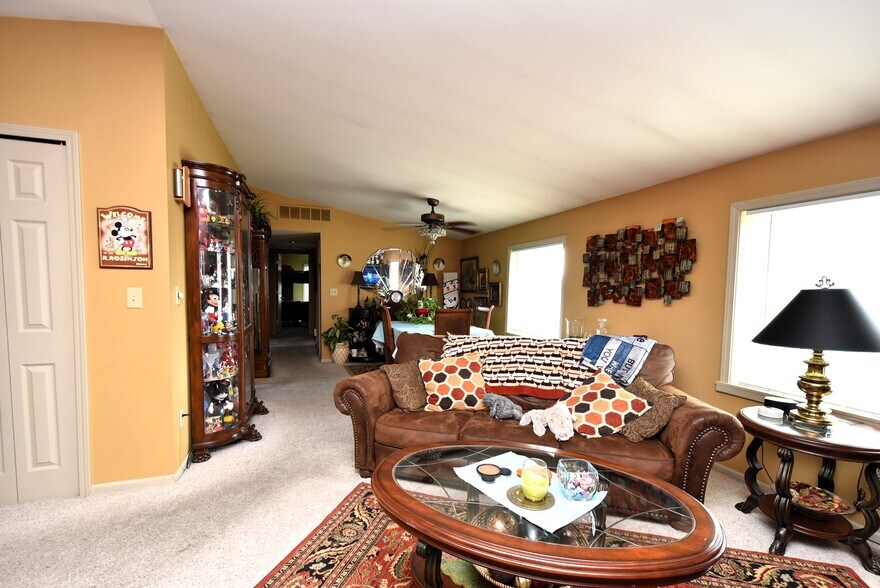 More Photos Of 11522 Davis St, Grand Blanc Office Residential For Sale