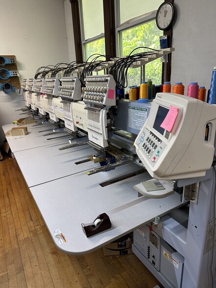 More Photos Of 400 Magnolia St, Beverly Warehouse For Sale