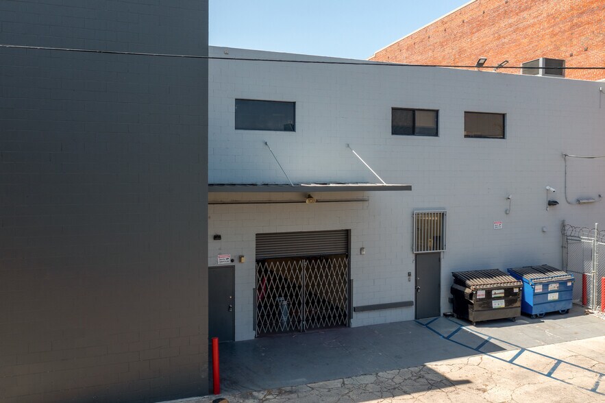 More Photos Of 6151-6159 Santa Monica Blvd, Los Angeles Showroom For Lease