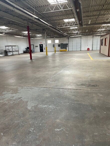 More Photos Of 2000 Dolton Rd, Calumet City Warehouse For Sale