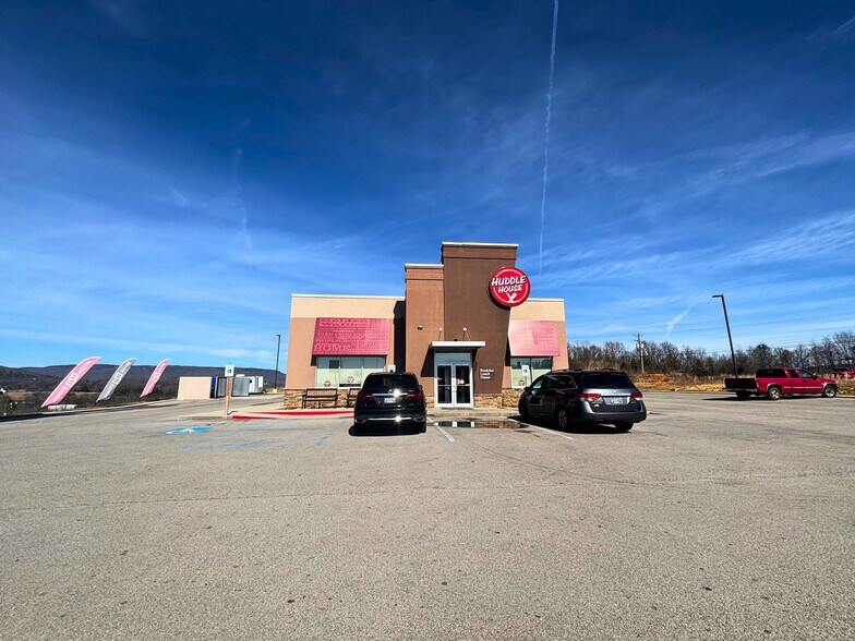 Primary Photo Of 1200 Tennessee 28, Jasper Restaurant For Sale