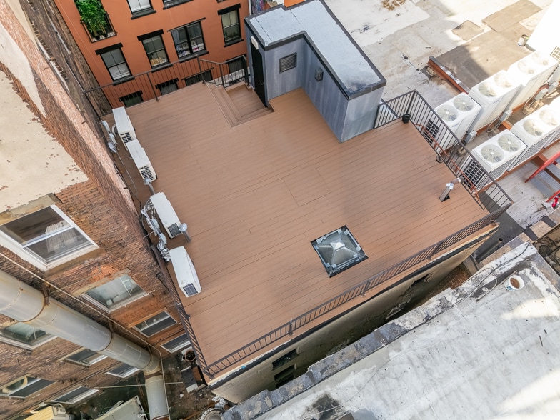 More Photos Of 140 Mulberry St, New York Apartments For Sale