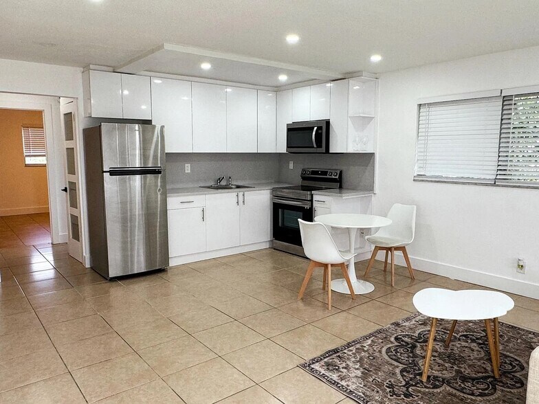 More Photos Of 2255 SE 5th St, Pompano Beach Apartments For Sale