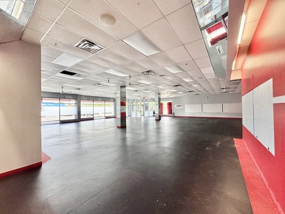 More Photos Of 5301 25th Ave, Vernon Freestanding For Lease