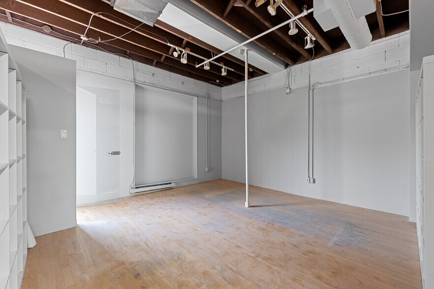More Photos Of 170 Bedford Rd, Toronto Unknown For Lease
