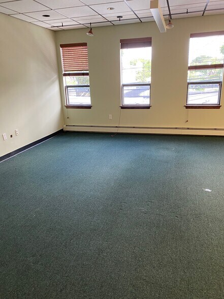 More Photos Of 250 Buel Ave, Staten Island Storefront Retail Office For Sale