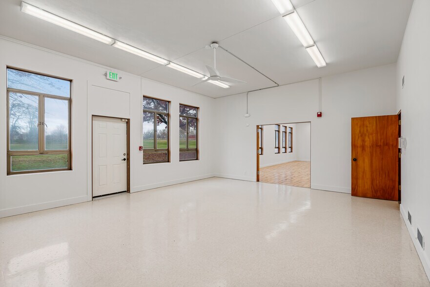 More Photos Of 1201 N B St, Ellensburg Specialty For Lease