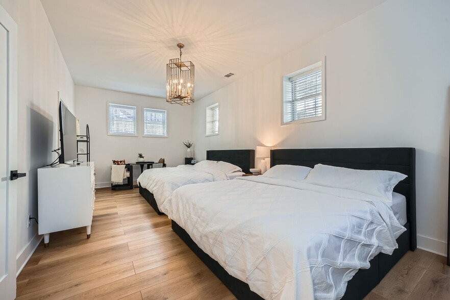 More Photos Of 568 John Wesley Dobbs Ave NE, Atlanta Apartments For Sale