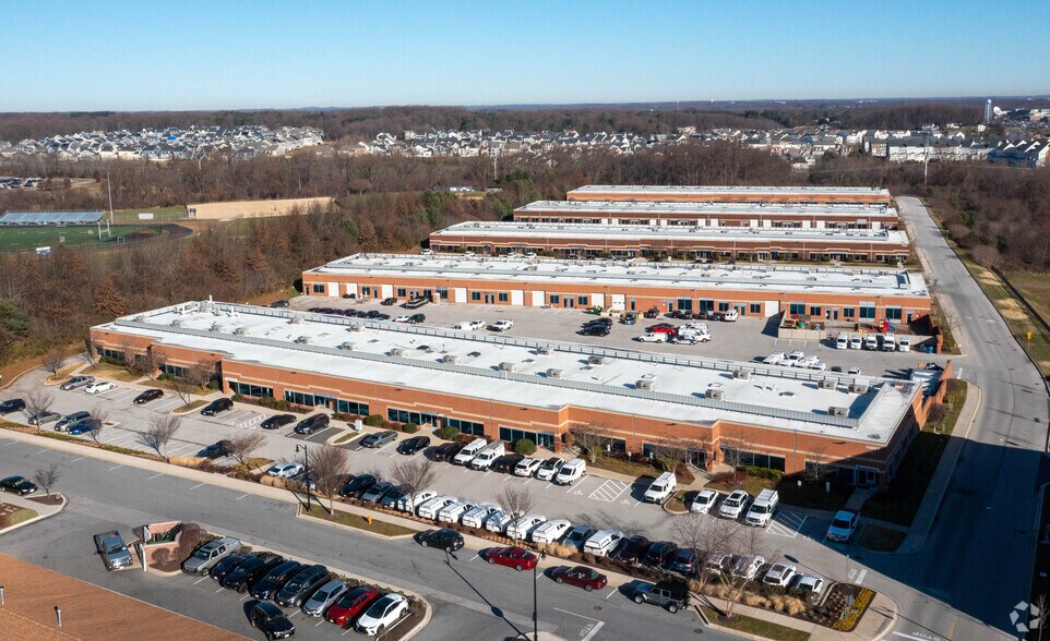 More Photos Of 11820-11860 W Market Pl, Fulton Unknown For Lease