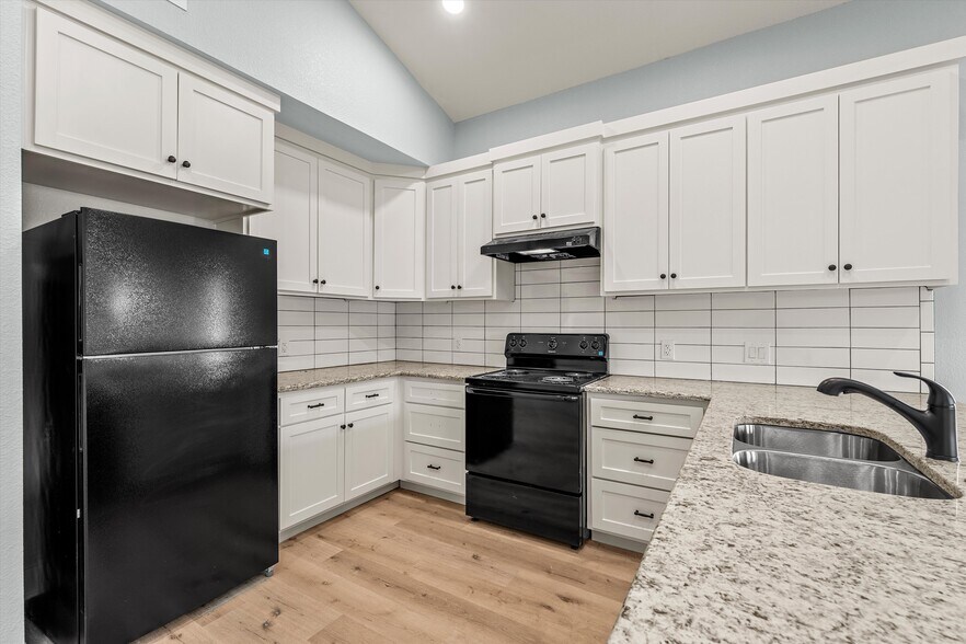 More Photos Of 711 4th St, Eddy Specialty For Sale